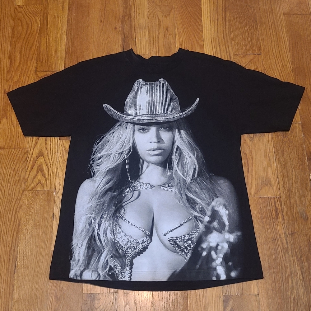 Beyonce Renaissance World Tour Graphic Women's Top